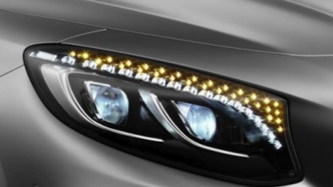 Mercedes technology and headlights